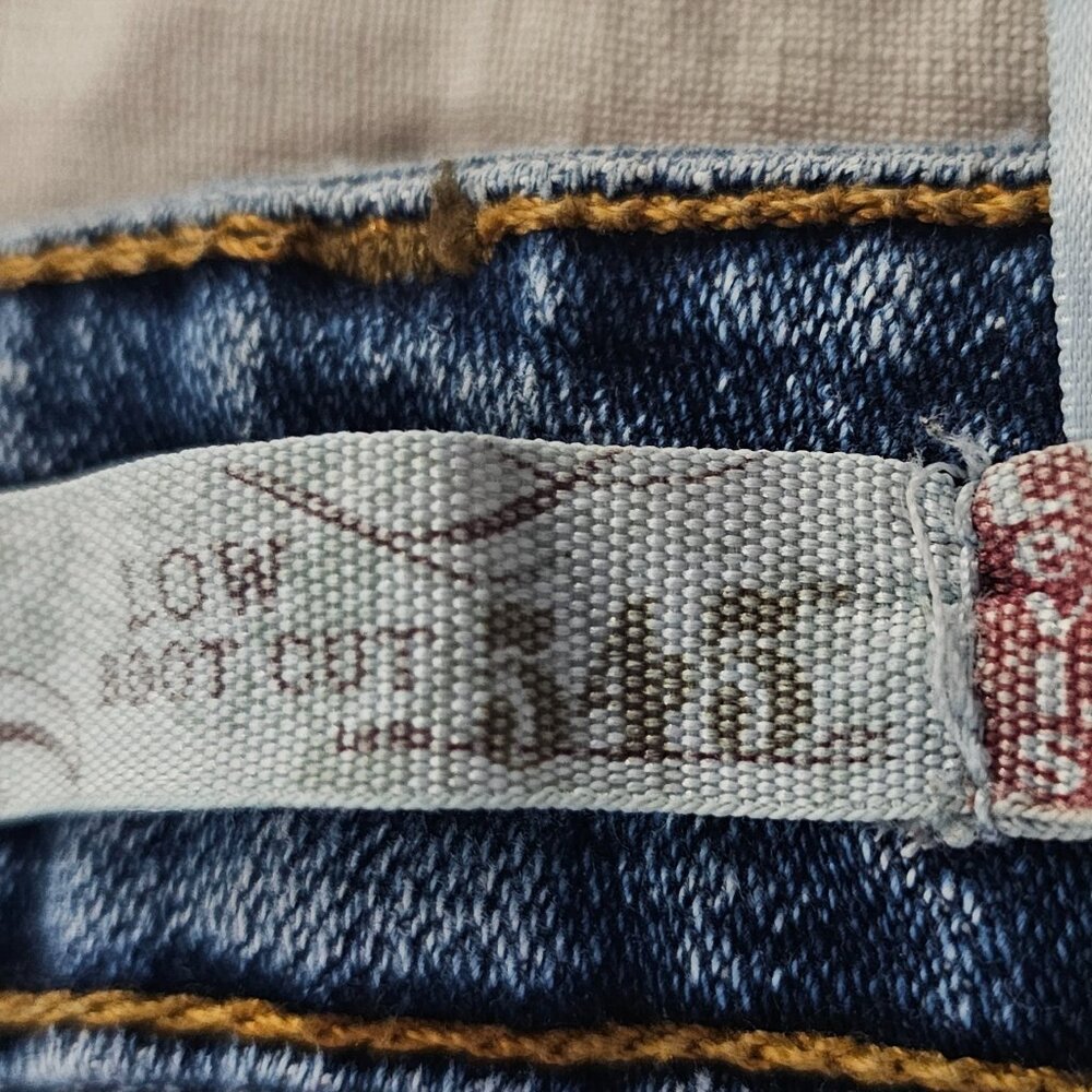 Levis 545 Bootcut 8M